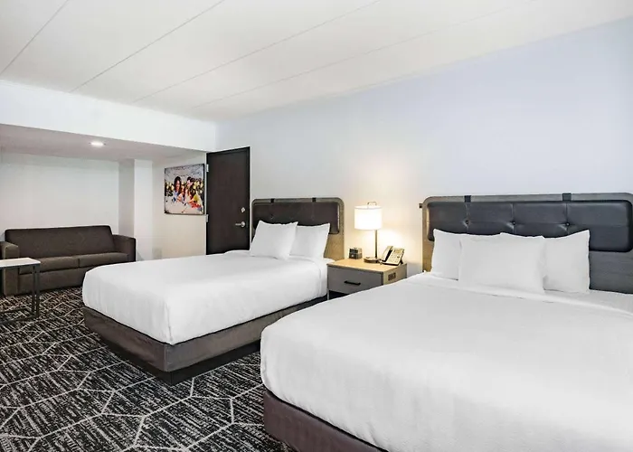 La Quinta By Wyndham Chicago O'hare Airport Hotel