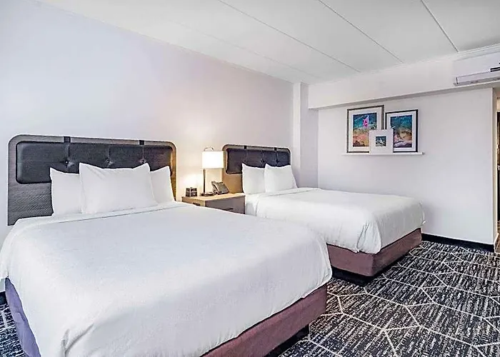 La Quinta By Wyndham Chicago O'hare Airport Hotel 3*