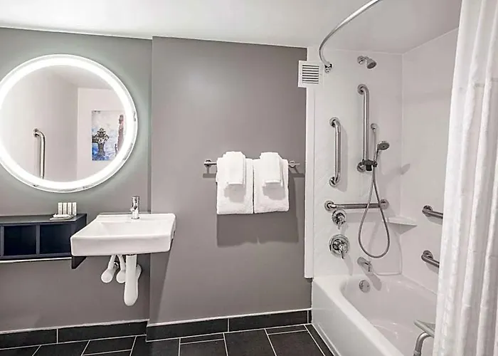 La Quinta By Wyndham Chicago O'hare Airport
