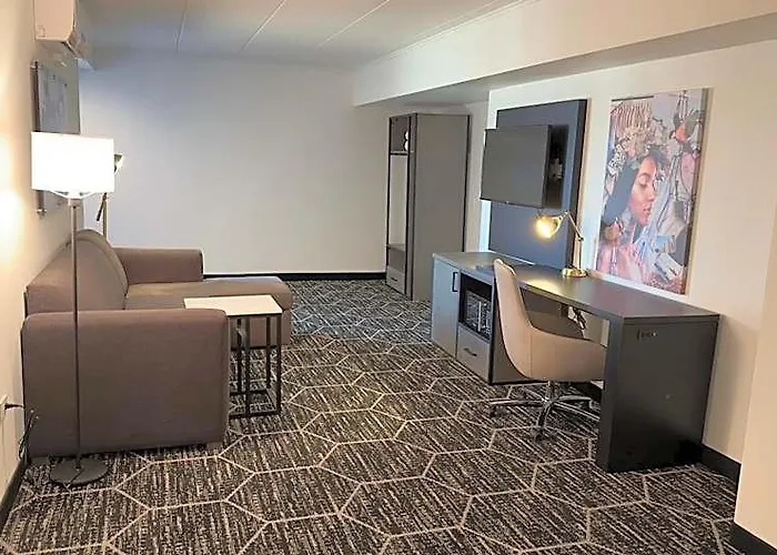 La Quinta By Wyndham Chicago O'hare Airport Hotel